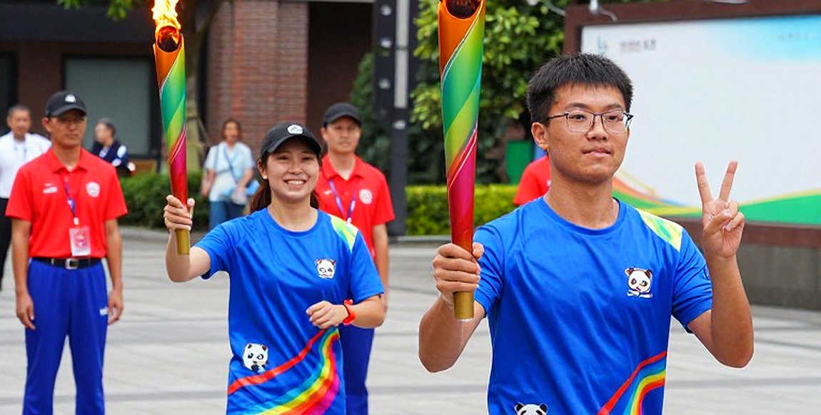 Kỳ chuyển nhượng và ba lớp kiểm chứng không ai muốn làm