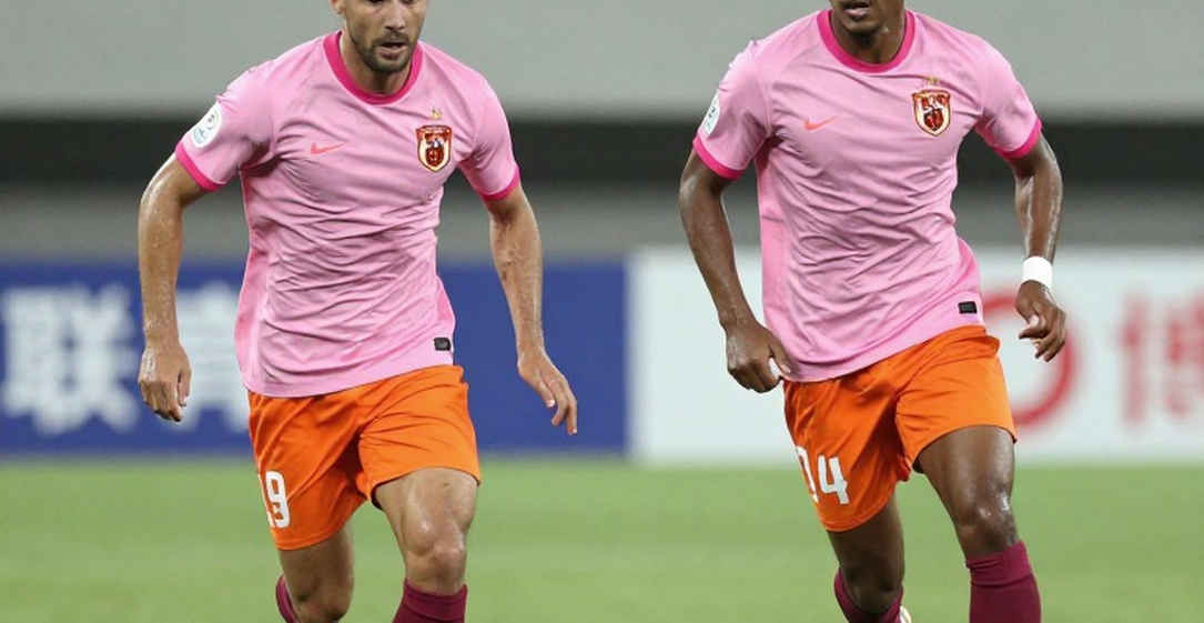 V.League, VAR và lỗ hổng đầu vào dữ liệu: bóng đá Việt Nam đang tranh cãi bằng cảm xúc